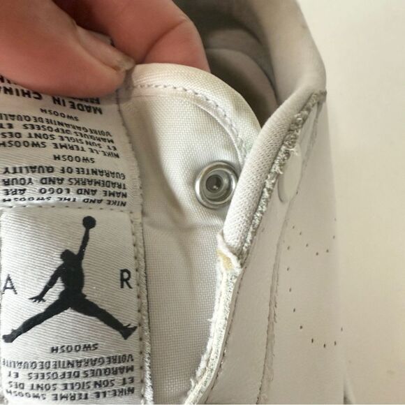 Nike Air Jordan 1 Women’s Retro Low Slip On Snap White Sneaker AV3918-100 Sz 7.5 - Picture 4 of 7